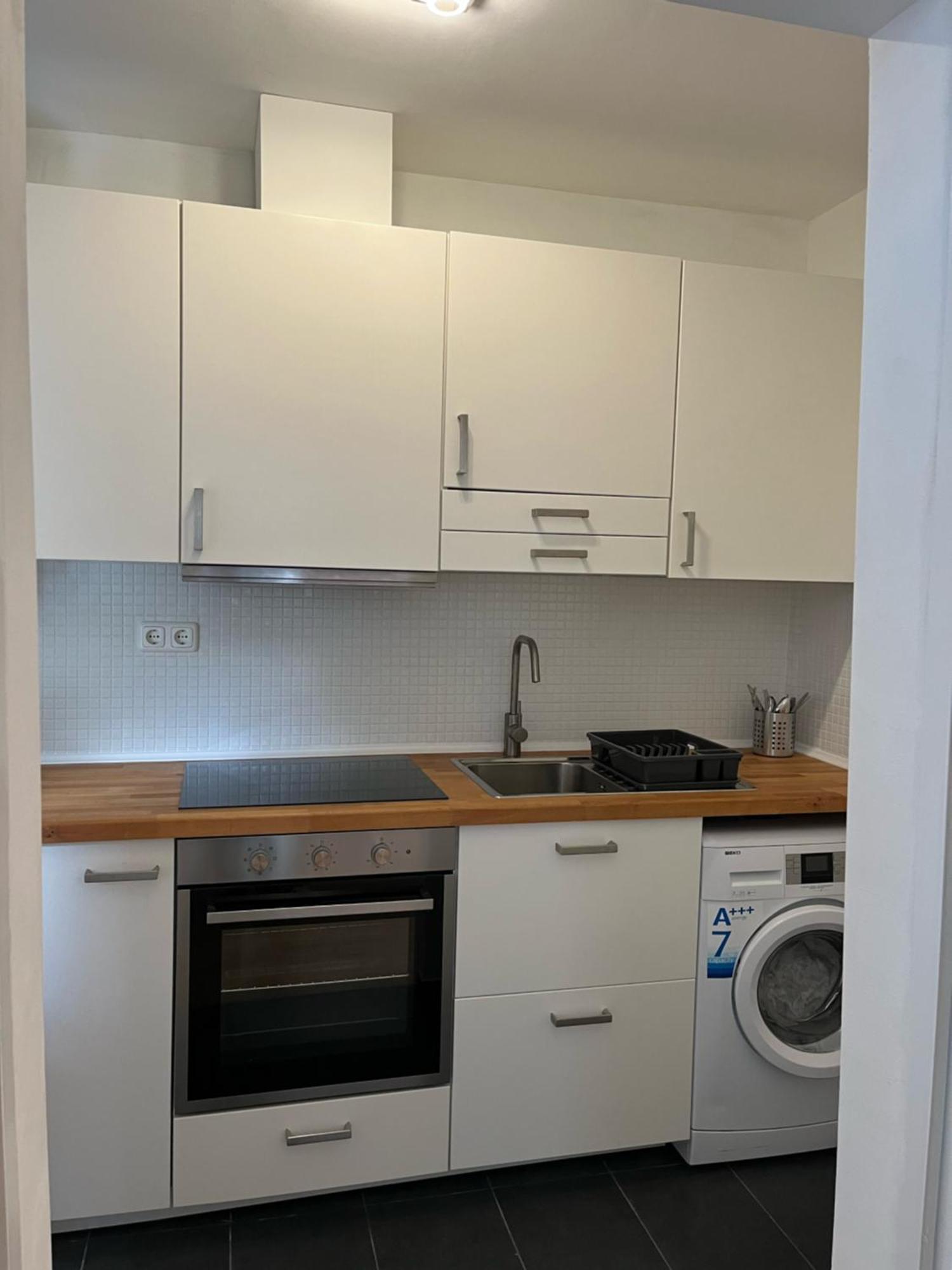 Schoene Wohnung Im Helenental Baden Bagian luar foto