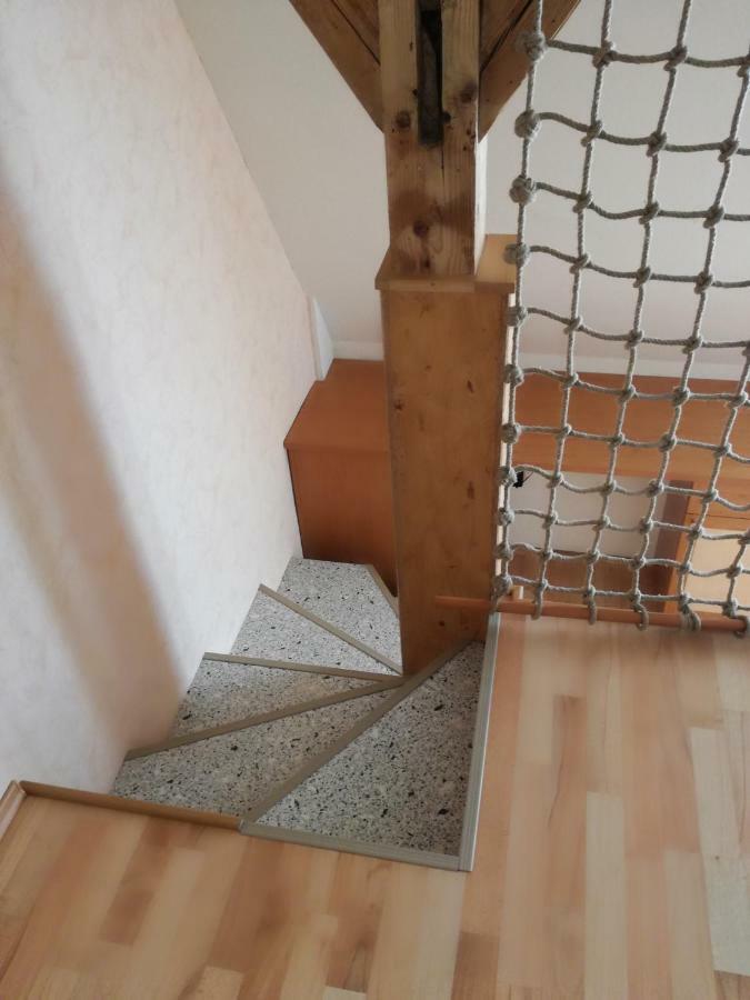 Schoene Wohnung Im Helenental Baden Bagian luar foto