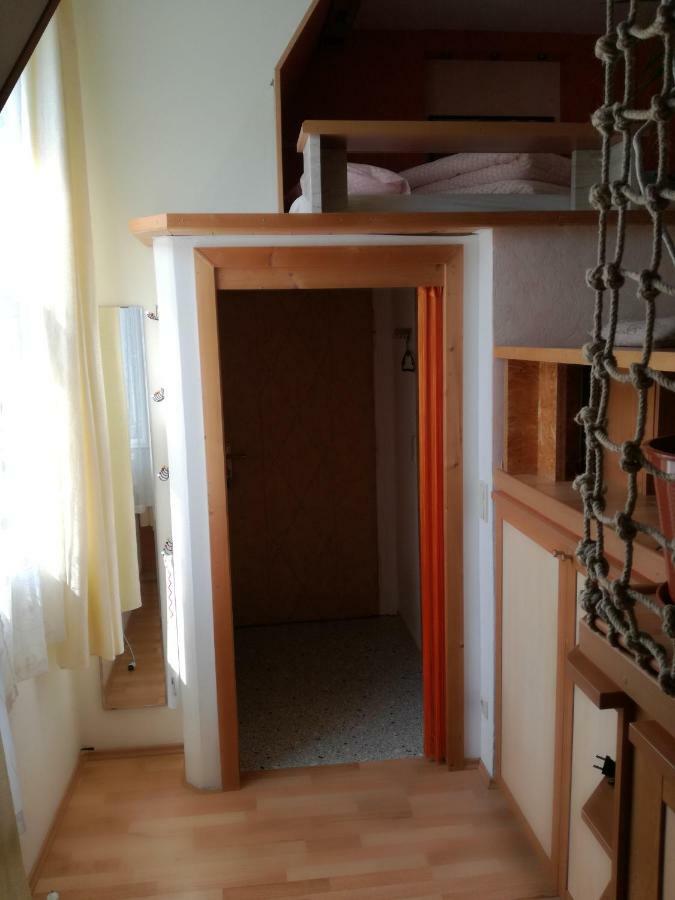 Schoene Wohnung Im Helenental Baden Bagian luar foto